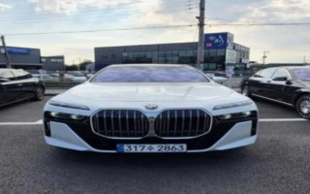 7시리즈 (G70) 740i xDrive M 스포츠 리미티드 BMW 2026/01 13,208km